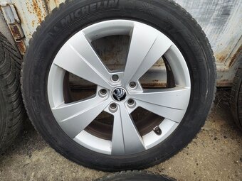 17"zimní alu sada Triton 5x112 origo Škoda Superb 3 Passat  - 2