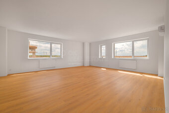 Prodej bytu 3 + kk 97 m² - 2