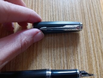 Plnící inkoustové pero Parker - 2