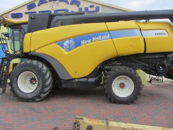 Sklízecí mlátička NEW HOLLAND CX8070 - 2