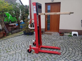 Prodám paletový ruční vysokozdvižný vozík - 2