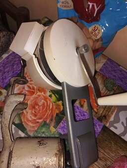 Mlýnky na maso a strouhanku - 2