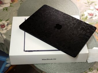 Macbook Air M4 13,6 | + Dbrand Skin 🇺🇸
Dbrand Skin z USA - 2