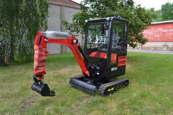 Minibagr Zethos HT2000 (tříválec 26 koní) - 2