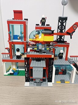 Lego - hasičská stanice - 2