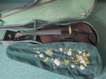 Starožitné housle - 2