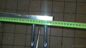 Stojan pro 5x kolo - na zeď, nový - 2