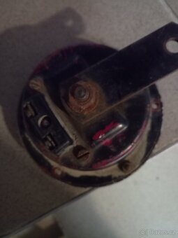 klakson 6 V na opravu - 2