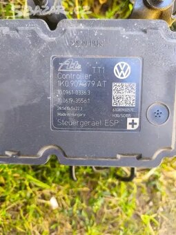 Řídící ABS jednotka Škoda - 2