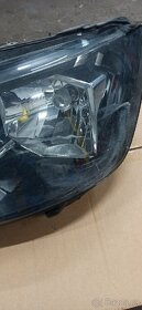 Levý přední světlomet VW Transporter 2017 - 2