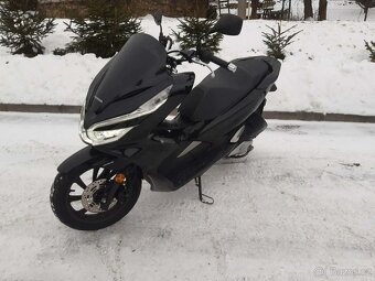 Honda PCX 125 model 2019 -první majitel-originál stav. - 2