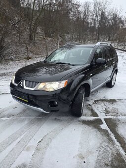 Mitsubishi Outlander 2.0 DI-D 4x4 | 7 míst | - 2