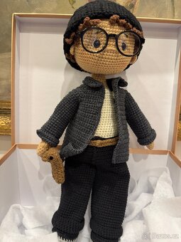 Háčkovaný manažer - 40 cm - 2