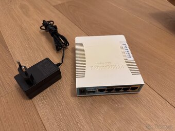 Mikrotik hAP ac (RB962UiGS-5HacT2HnT) - 2