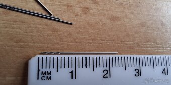 Vrták HSS D0,5 L22 mm vybrušované - 2