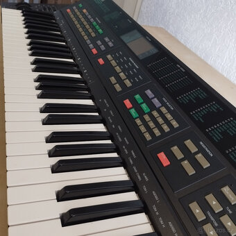 Yamaha DSR-2000 - 2