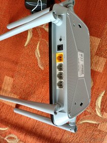 Mercusys AC12 wifi router - 2