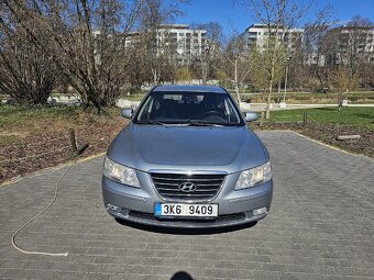 Hyundai Sonata NF 2.0 CRDI - 2
