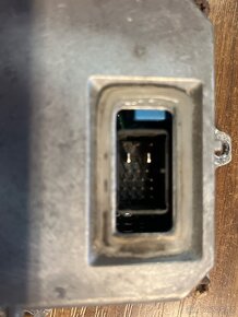 Jednotka xenon VW 1307329090 - 2