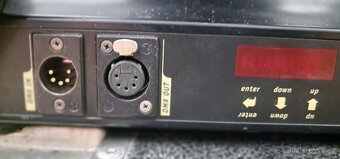 SGM Giotto Spot 400 CMY - 2