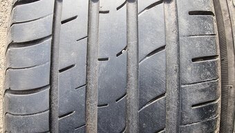Letní pneu 235/50/19 Nexen - 2