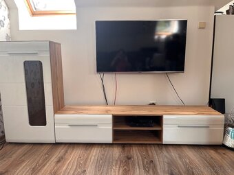 Televizní stolem , vitrína s osvětlením , skříňka na zeď - 2