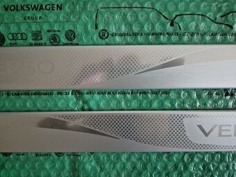 přední dekorativní a ochranné prahové lišty hliník Toyota Ve - 2