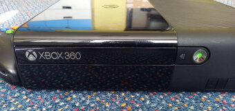 Konzole Xbox 360 E - 2