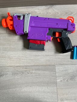 Nerf zbraň - 2