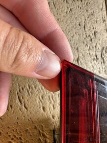 Originální pravá zadní vnější svítilna Škoda Karoq - 2
