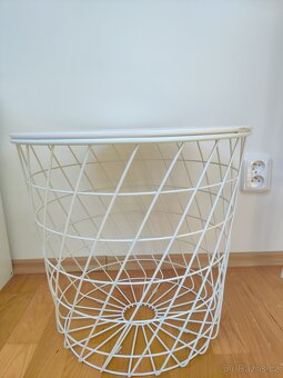 IKEA Kvistbro stolek na deky - 2