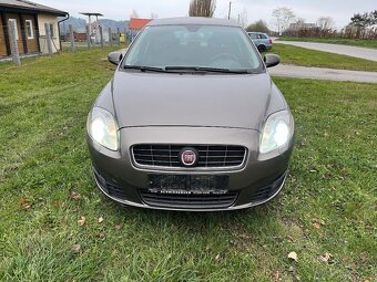 Fiat Croma 1.9 JTD 88 kw r.v.2011 - 2