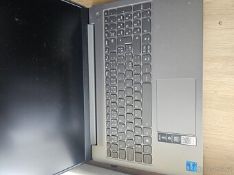 Notebook Lenovo v zaruce - 2