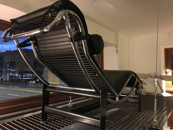 Křeslo / lehátko - LC4 - 2