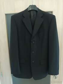 PÁNSKÝ OBLEK - YVONNE KÖNIG - 2