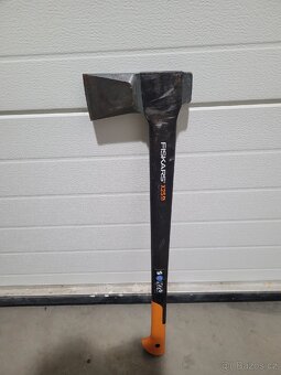 Fiskars sekera x25 - 2