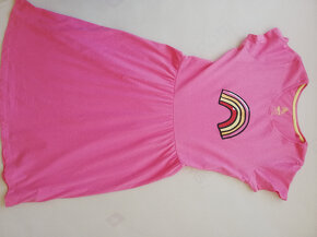 Prodám dívčí šaty nové i nošené. - 2