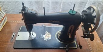 Šicí stroj Bobbin - 2