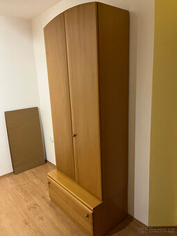 Skříň a přebalovací pult - 2