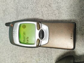 Nokia 7110 retro mobilní telefon - 2