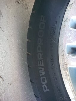 235/45  ZR17 R17 FORD NOKIAN 235/45/17  Letni 4mm - 2