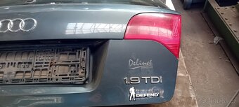 Audi A4 B7 kufr - 2