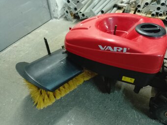 Vari zametací kartáč KV-100 s kropením - 2