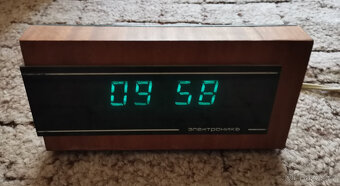 Digitální budík Elektronika z CCCP - 2