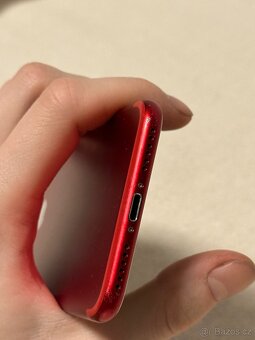iPhone 7 256GB Red 100% baterie - 2