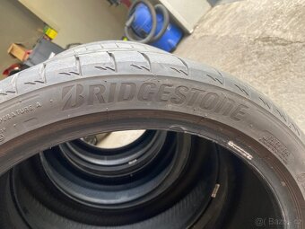 Letní pneu 225/40 R19 - 2
