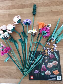 LEGO® Botanicals 10280 Kytice bez krabice - 2