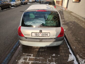 Renault Clio - 2
