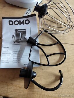 Kuchyňský robot DOMO - 2