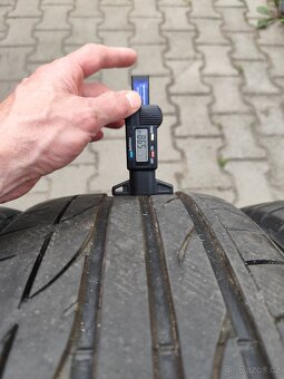 Letní pneu 225/40/18 - 2